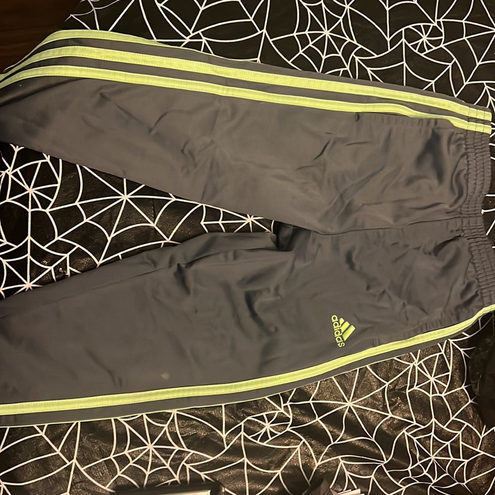 Adidas track suit - Picture 4 of 4